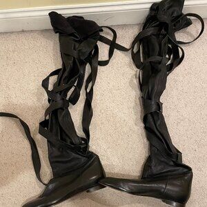 Chloe Female Boots Size 41/ New